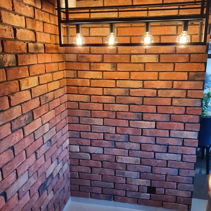 STARA CEGŁA Z GOTOWĄ FUGĄ CZERWONA LOFT PŁYTKI DEKORACYJNA NA ŚCIANĘ