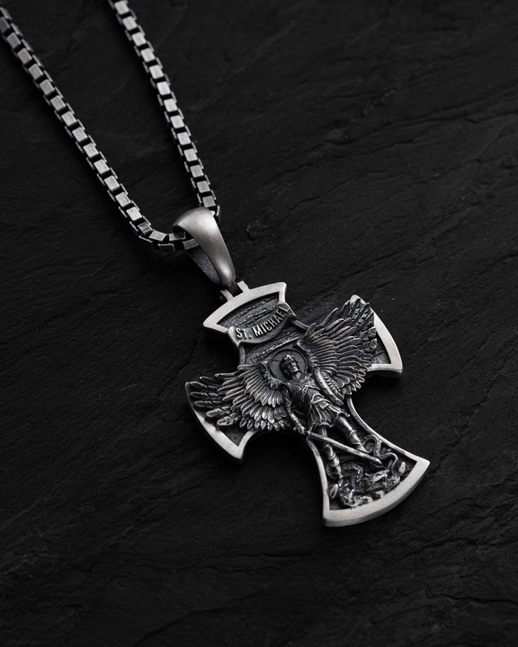 Srebrny krzyż ST. ARCHANGEL MICHAEL