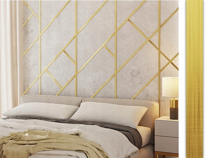 Listwa ozdobna dekoracyjna złota na ścianę do mebli samoprzylepna ścienna