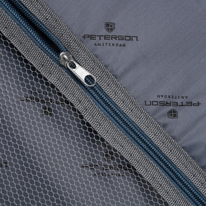 Duża walizka z wytrzymałej tkaniny poliestrowej w czerwono-niebieskim kolor