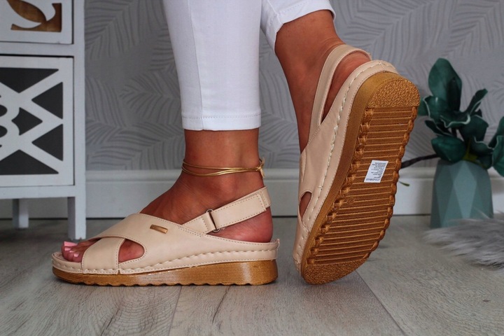 SANDAŁY DAMSKIE POLSKIE SKÓRA NISKI KOTURN RZEP