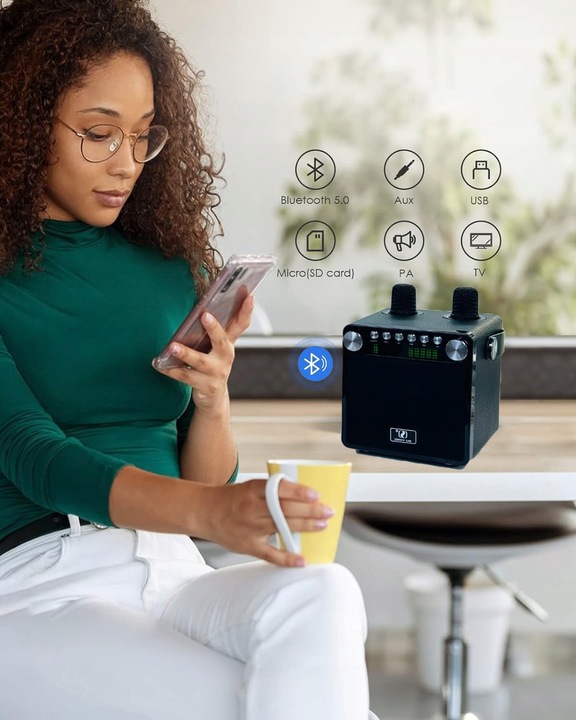 MASZYNA GŁOŚNIK KARAOKE Z 2 MIKROFONY BEZPRZEWODOWE BLUETOOTH KOLOROWA LED