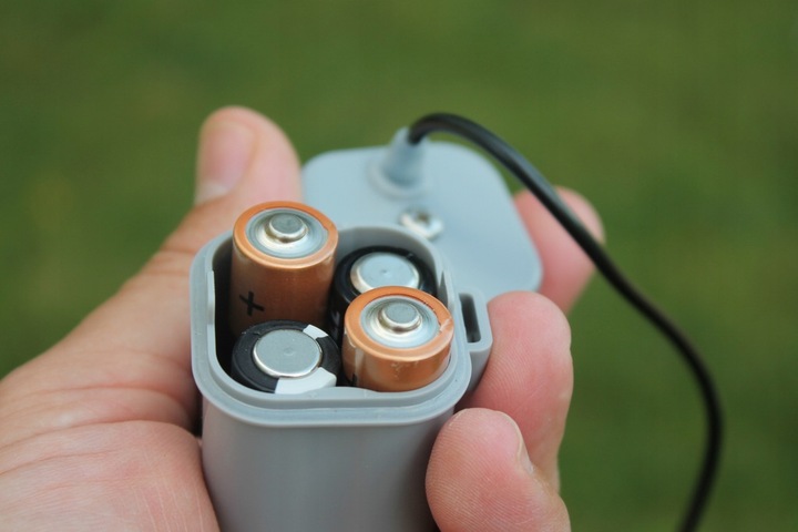 Potężny odstraszacz ogrodowy na kuny lisy szczury myszy, 2500 m2