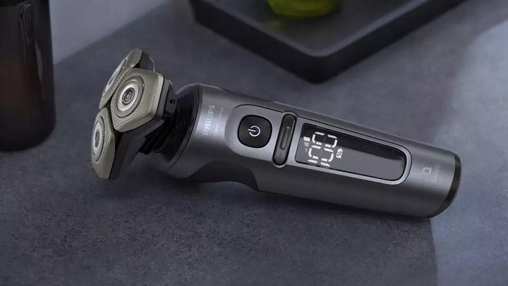 Golarka elektryczna Philips do golenia na sucho i na mokro SP9872/15