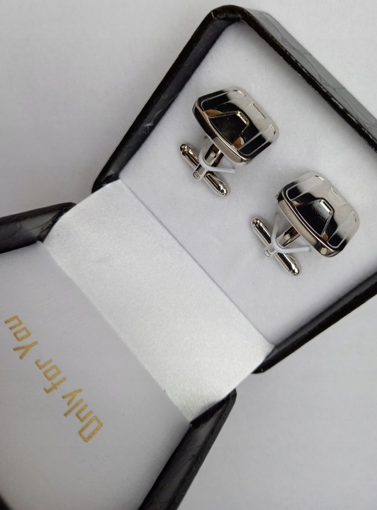 Spinki do mankietów koszul Exciting Srebrne Logo Honda w Etui Szkatułka