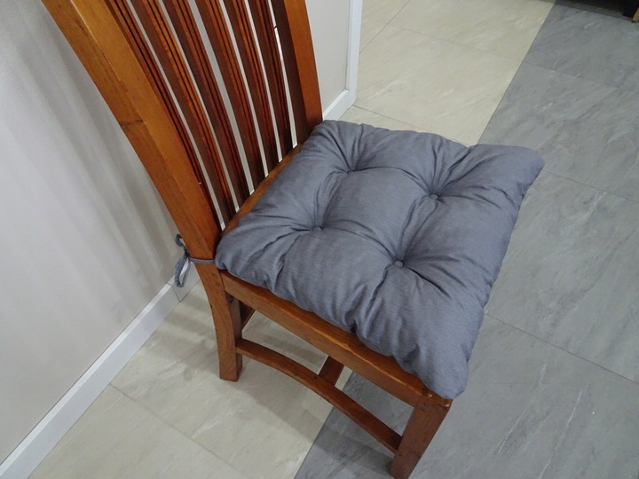 Poduszka na KRZESŁO TRAPEZ SZARA