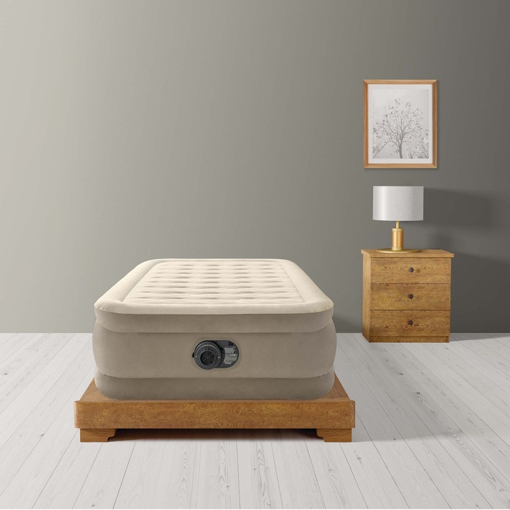 Materac dmuchany gruby jednoosobowy z pompką 191x99x46cm Intex 64426