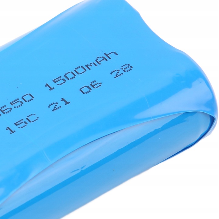 AKUMULATOR 7,4 V 1500 MAH 15C MOŻNA ŁADOWAĆ DO SAMOCHODU RC