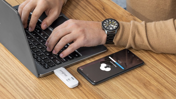 Modem LTE 4G USB WiFi na kartę SIM router Rebel