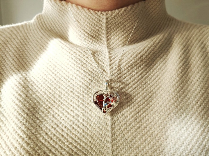 Naszyjnik Bursztynowe serce bursztyn grawer