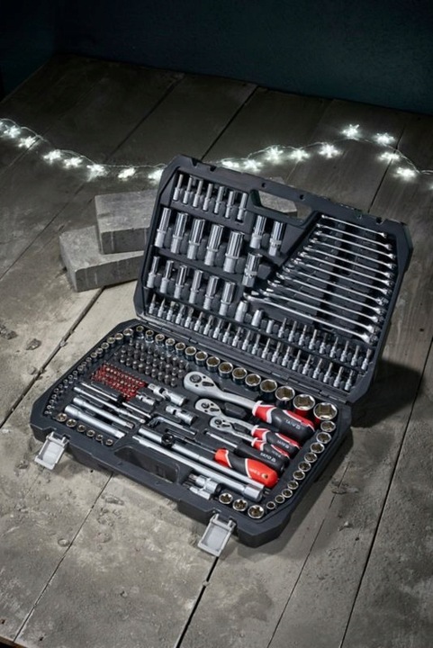 ZESTAW NARZĘDZI, KLUCZY NASADOWYCH 1/2" 1/4" i 3/8" 216 szt.