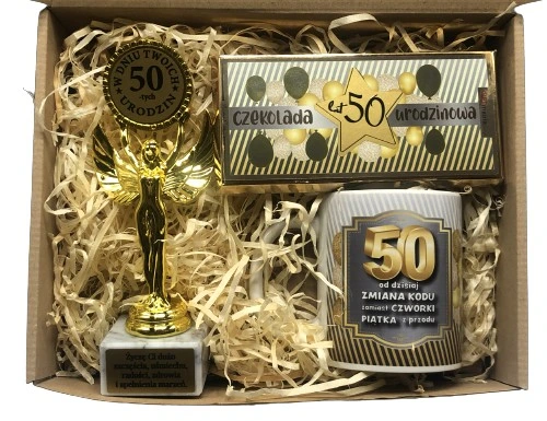 Prezent Na Urodziny 18-99 Zestaw Kosz Prezentowy Statuetka Kubek Czekolada
