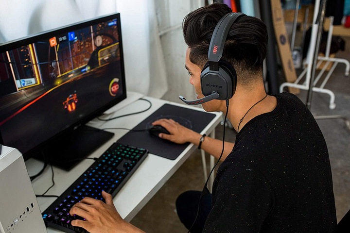 SŁUCHAWKI ASTRO GAMING A10 BLUE DO PS4 PS5 XBOX PC