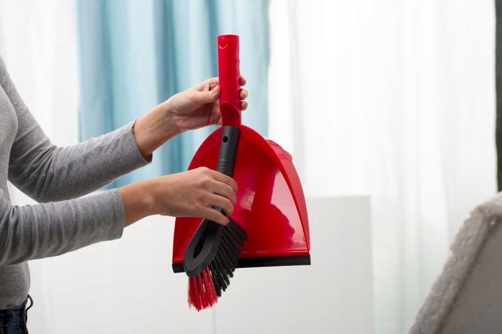 Szufelka ze zmiotką 2w1 Vileda