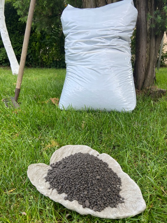 Obornik granulowany Naturalny MIKRO Granulat 25kg nawóz SUPER JAKOŚĆ 40L