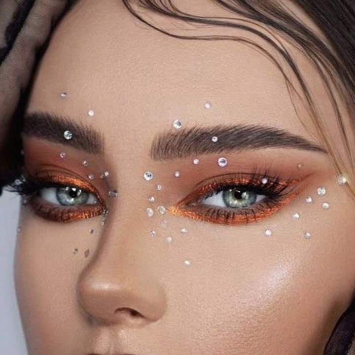 KRYSZTAŁKI SAMOPRZYLEPNE DIAMENCIKI NA TWARZ OCZY