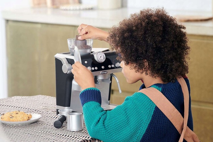 EKSPRES DO KAWY DELONGHI DLA DZIECI ZESTAW Z AKCESORIĄ CASDON 25 CM