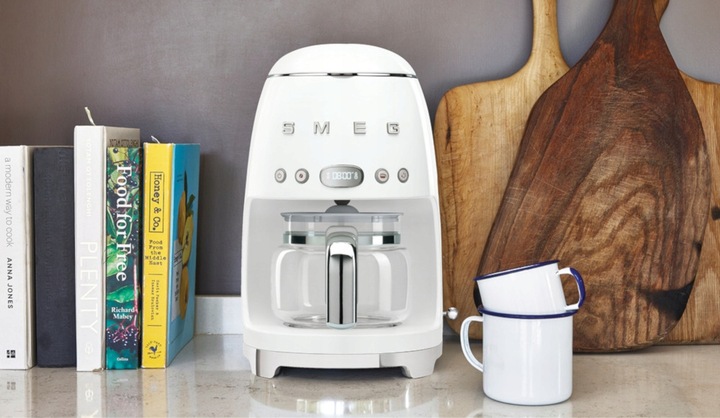 Ekspres do kawy przelewowy 1,4l Smeg DCF02WHEU
