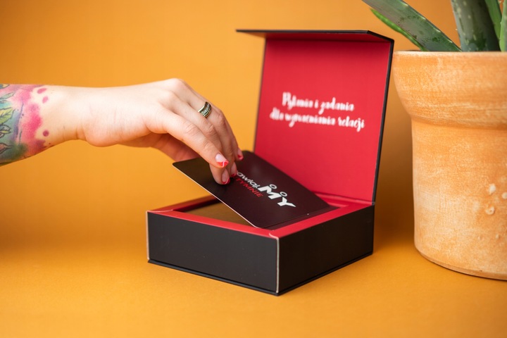 WALENTYNKI GRA EROTYCZNA dla par Rozmawiaj.MY Intymnie rozpalcie emocje!