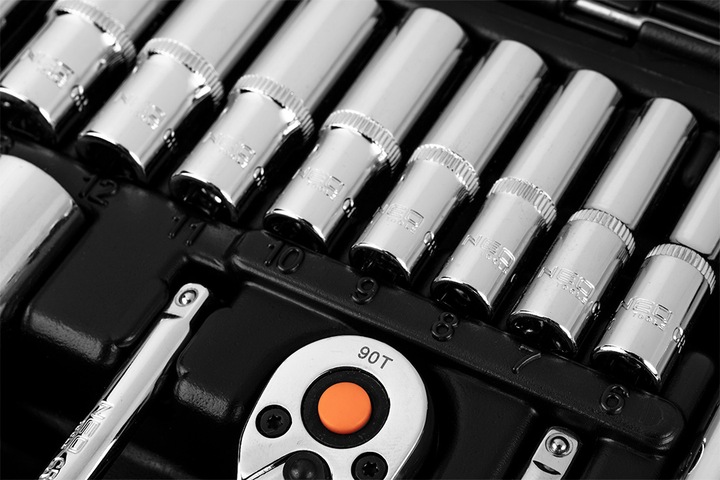 NEO TOOLS Klucze Nasadowe 110 el. 1/4" 1/2" Zestaw Narzędzi Walizka