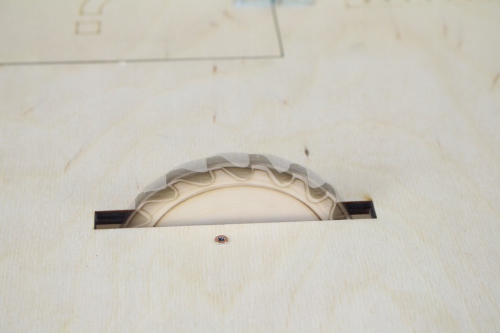 Drewniany warsztat majsterkowicza tablet kłódka imadło schowek piła POLSKI!