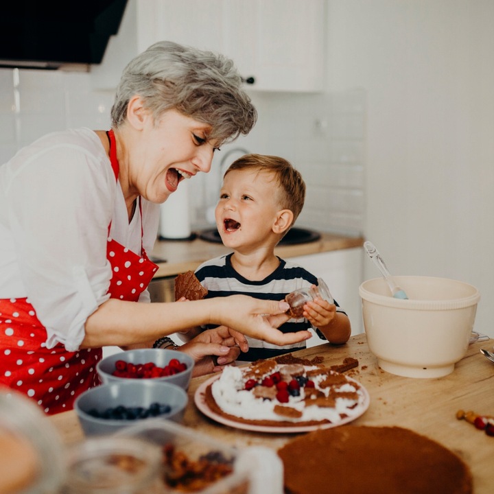 Karton opakowanie na tort ciasto 42x32x25 cm BIAŁE pudełko BARDZO MOCNE