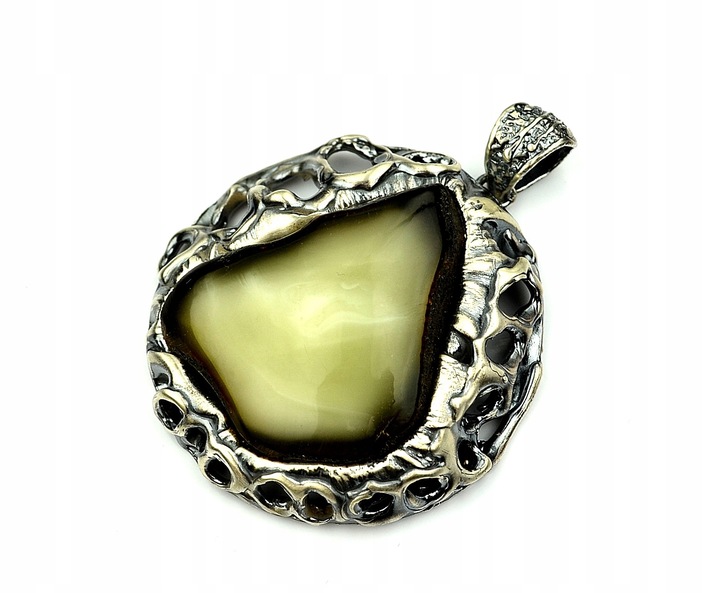 WISIOR BURSZTYN BAŁTYCKI Z CHMURKĄ SREBRO