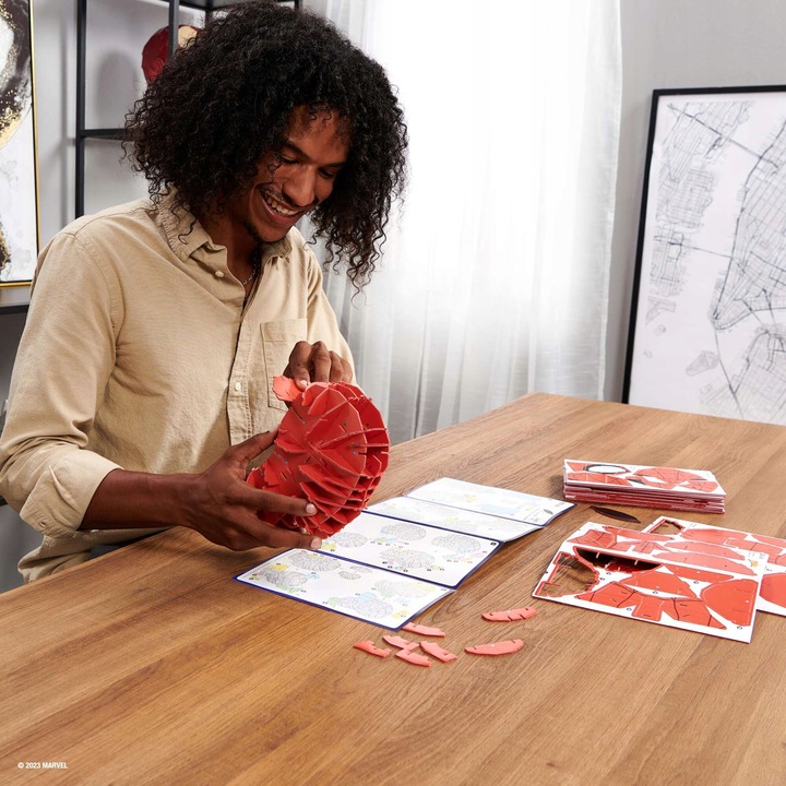 SPIDERMAN MARVEL PUZZLE 3D FIGURKA SUPERBOHATER SPIN MASTER