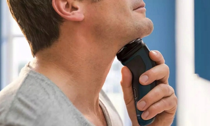 BEZPRZEWODOWA GOLARKA MĘSKA DO ZAROSTU twarzy PHILIPS Maszynka Flex IPX7