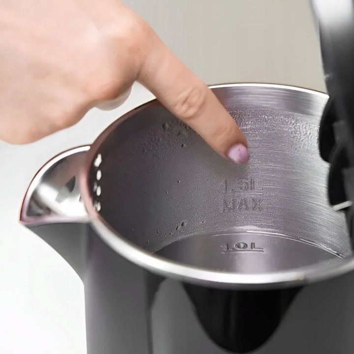 Czajnik MPM Mcz-120 C Czarny