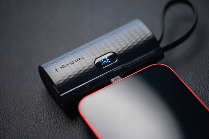 Bateria ładowarka POWER BANK 20W do IPHONE LIGHTING