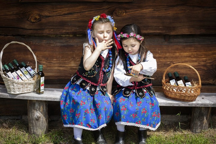 OLEJ ORZECHOWY Z ORZECHÓW LASKOWYCH nierafinowany Naturini 250ml