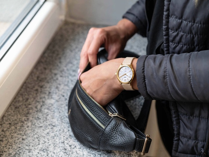 DAMSKI ZEGAREK TIMEX TW2W15800 EASY READER BEŻOWY NA PASKU ELEGANCKI