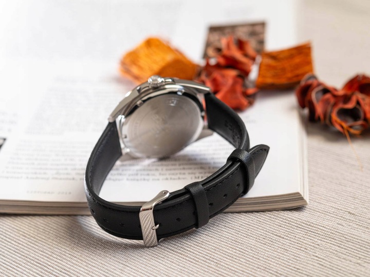 MĘSKI ZEGAREK CASIO EFV-150L-1AVUEF EDIFICE CZARNY NA PASKU DATOWNIK 100M