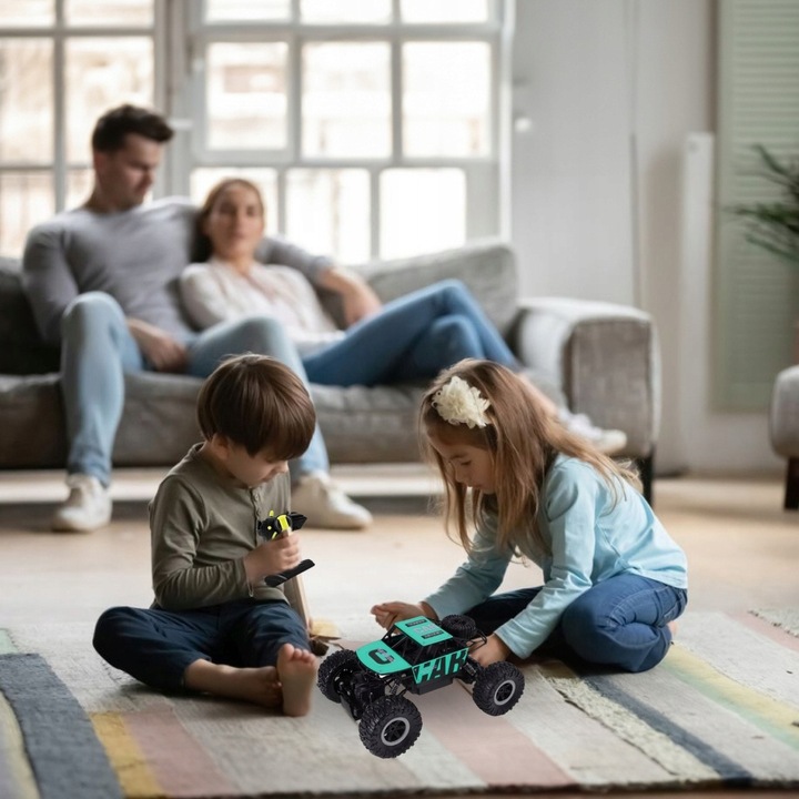 SAMOCHÓD ZDALNIE STEROWANY AUTO WYŚCIGOWE PILOT 4X4 PREZENT POD CHOINKĘ