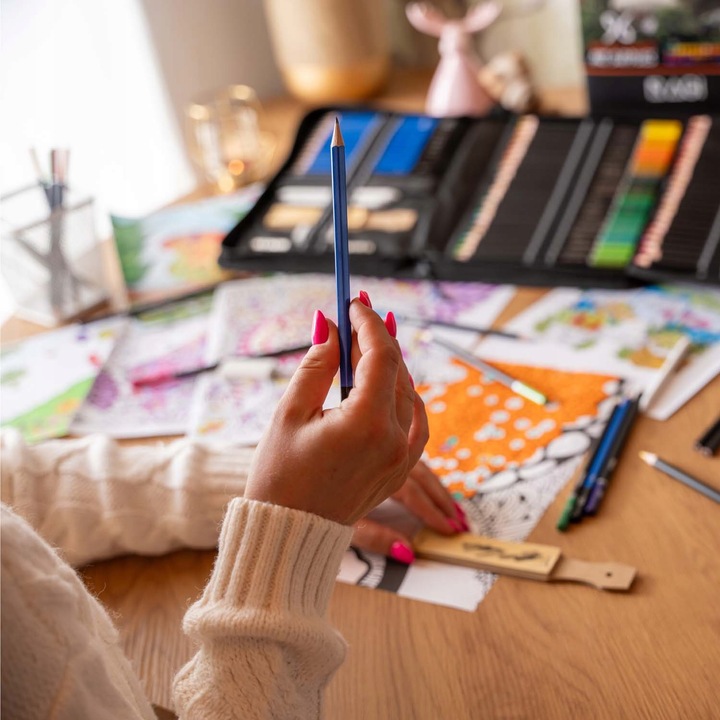 KREDKI OŁÓWKI ARTYSTYCZNE PROFESJONALNE ZESTAW 100