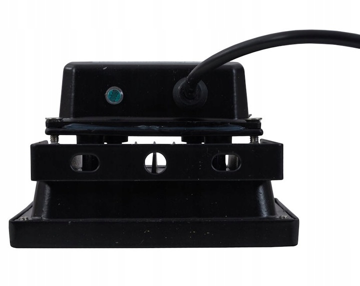 ZEWNĘTRZNY OŚWIETLACZ REFLEKTOR PODCZERWIENI IR 30 m DO KAMER