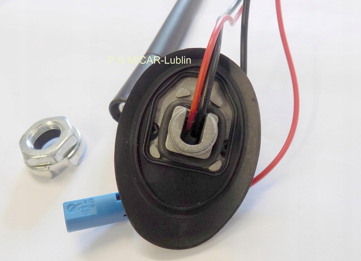 Antena sam. dachowa aktywna OPEL