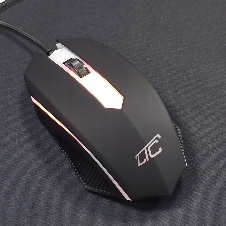 KLAWIATURA MYSZKA PODKŁADKA MIKROFON SŁUCHAWKI ZESTAW GAMINGOWY 4W1 PREZENT