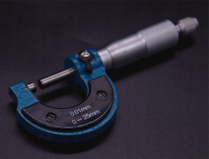 MIKROMETR NONIUSZOWY ZEWNĘTRZNY 0.01MM 0-25 MM
