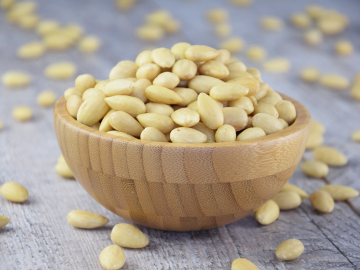 MIGDAŁY BLANSZOWANE 1kg Naturalne - MIGOgroup