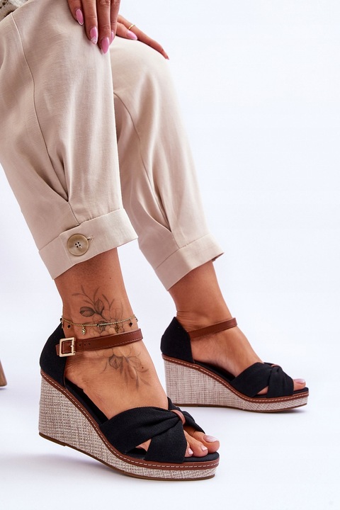 SANDAŁY DAMSKIE NA KOTURNIE CZARNE 38