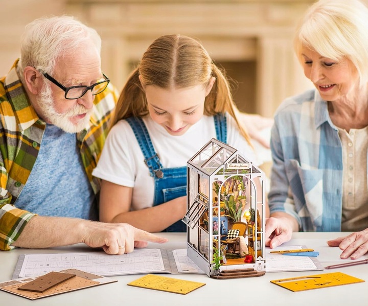 Domek dla Lalek Drewniany LED Piętrowy Retro Model do Złożenia DIY Meble