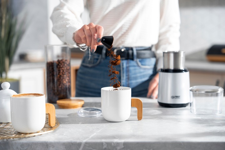 MŁYNEK DO KAWY ROZDRABNIACZ ORZECHÓW FIRST AUSTRIA