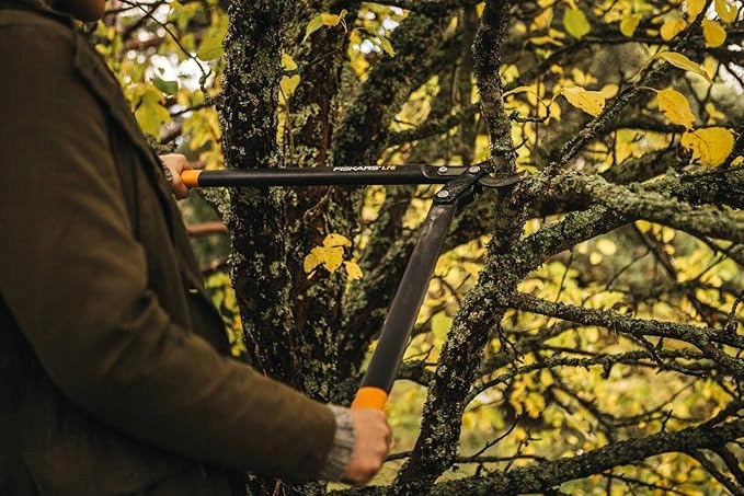 SEKATOR FISKARS L78 DWURĘCZNY DO GAŁĘZI OGRODOWY NOŻYCOWY PowerGear