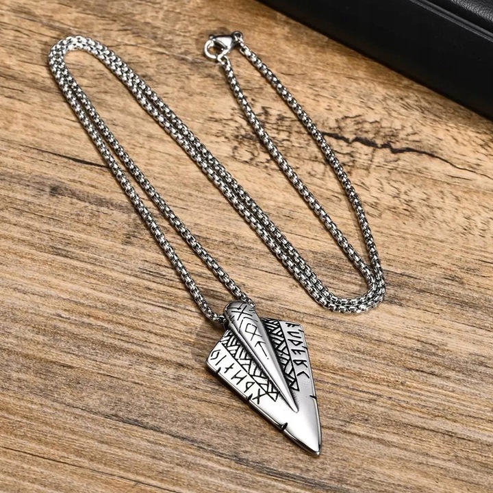 Srebrna Zawieszka Grot do Strzał, Runy Wikingowie