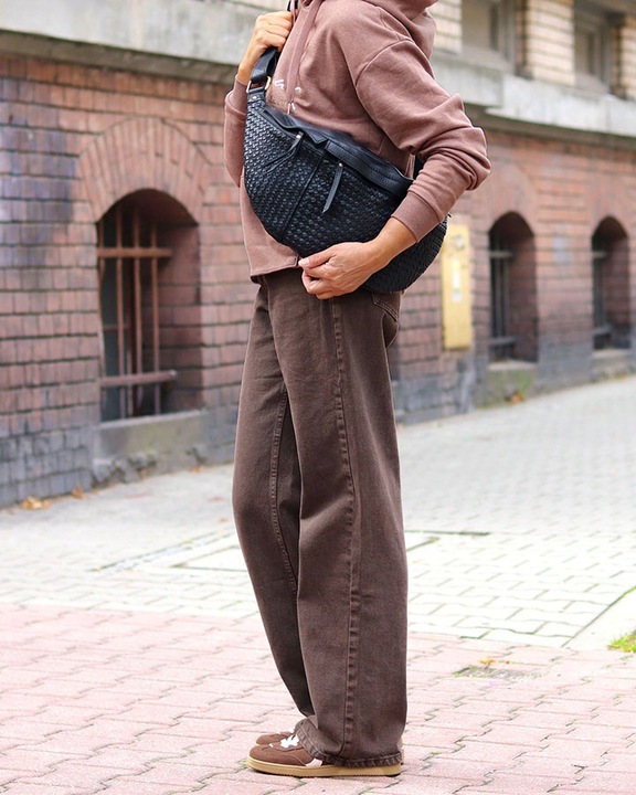 Torebka SKÓRZANA duża nerka PÓŁKSIĘŻYC listonoszka