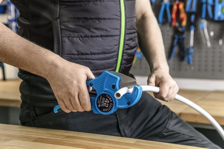 HOGERT OBCINAK NOŻYCE DO CIĘCIA RUR PP, PE, PVC, PU, PEX-AL 42mm