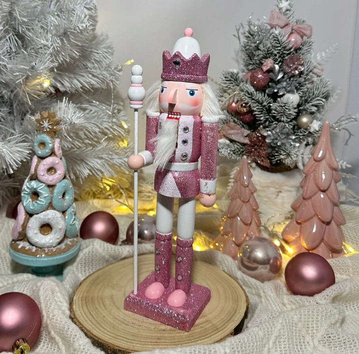 Figurka Świąteczna Dziadek do Orzechów 30CM biało-różowy Nutcracker