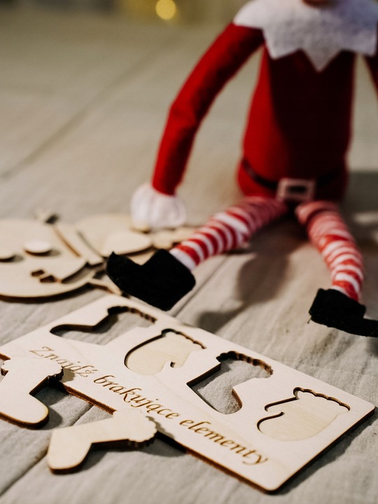 ELF PSOTNIK FIGURKA ZESTAW TABLICZKI DRZWI ZADANIA ADWENTOWE PAKA GADŻETY